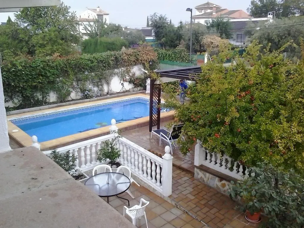 Studio Tropical Cullar Vega 0*,