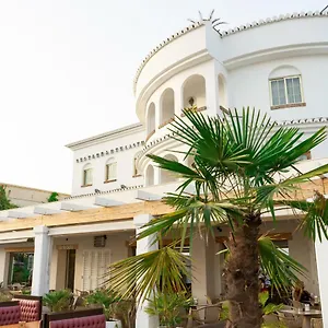 2* Hotel Yucas